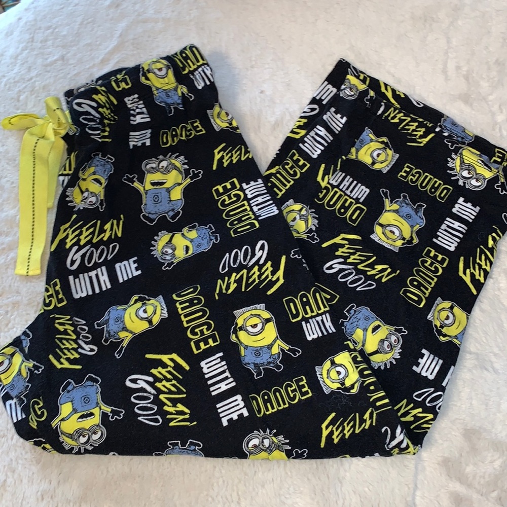 Small despicable me 3 minions dance pajama capri pants